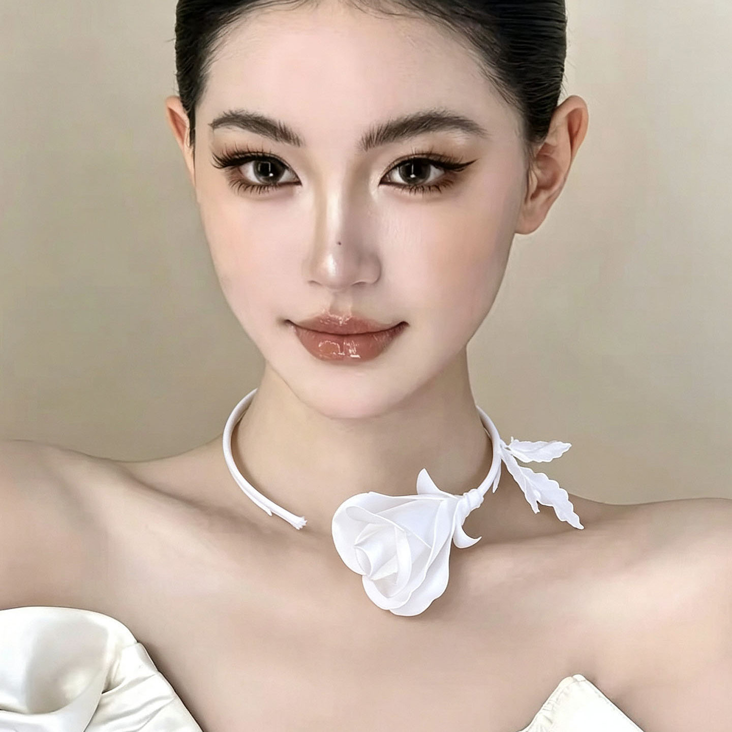 Women'S Accessories For Formal Wear - Collier de fleurs roses blanches et