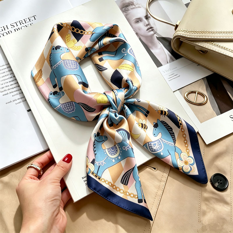 Women Accessories Brands - Foulards en soie pour femmes 70*70cm,