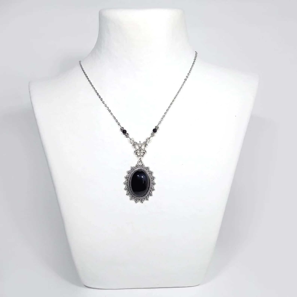 Collier gothique victorien en  - Women'S Victorian Accessories avis et prix